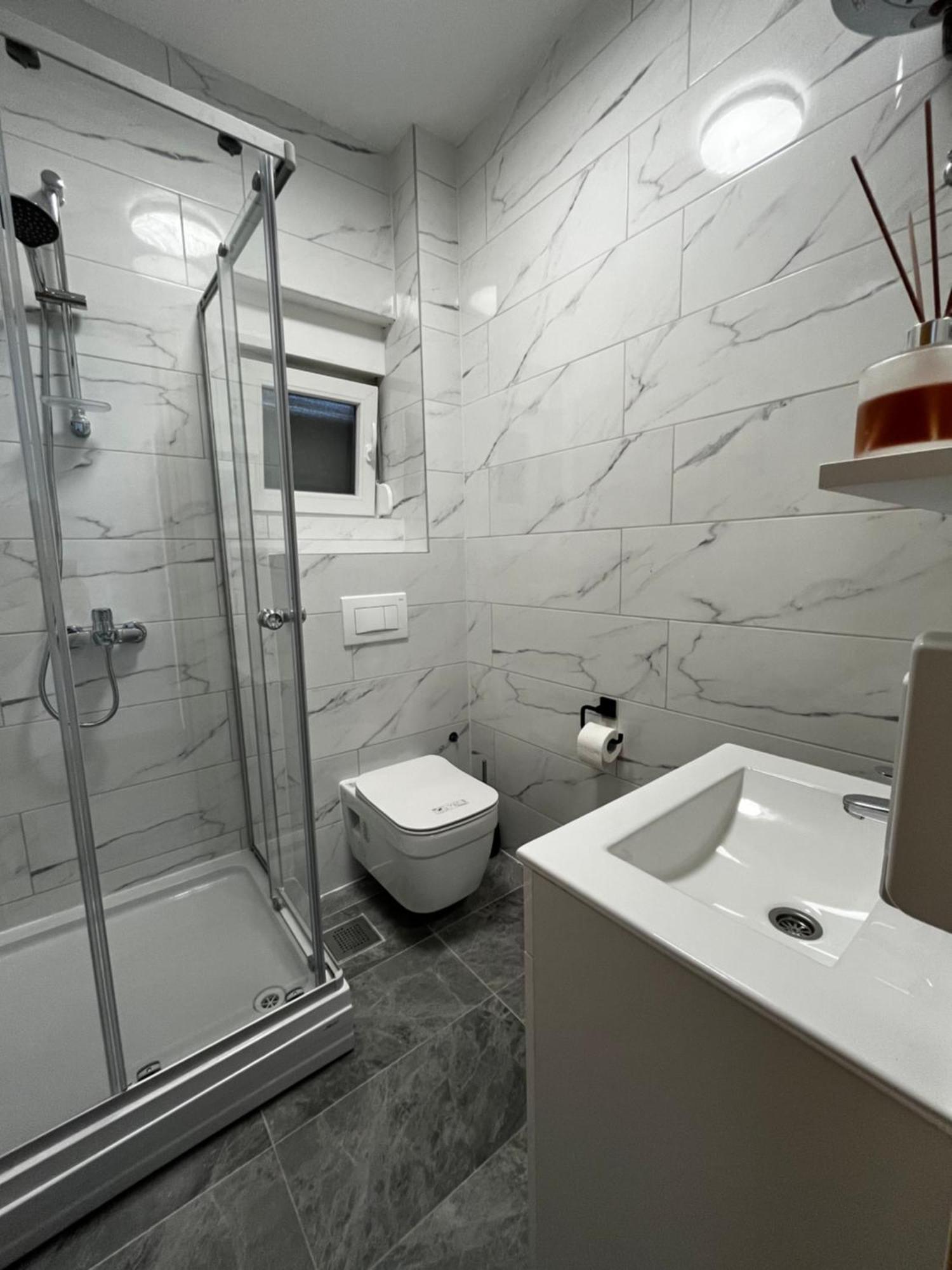 Twin Apartments Ivanica Extérieur photo